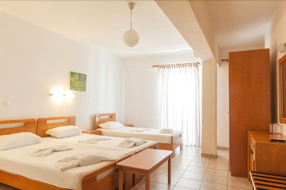 Ageri Hotel Tinos ภายนอก รูปภาพ
