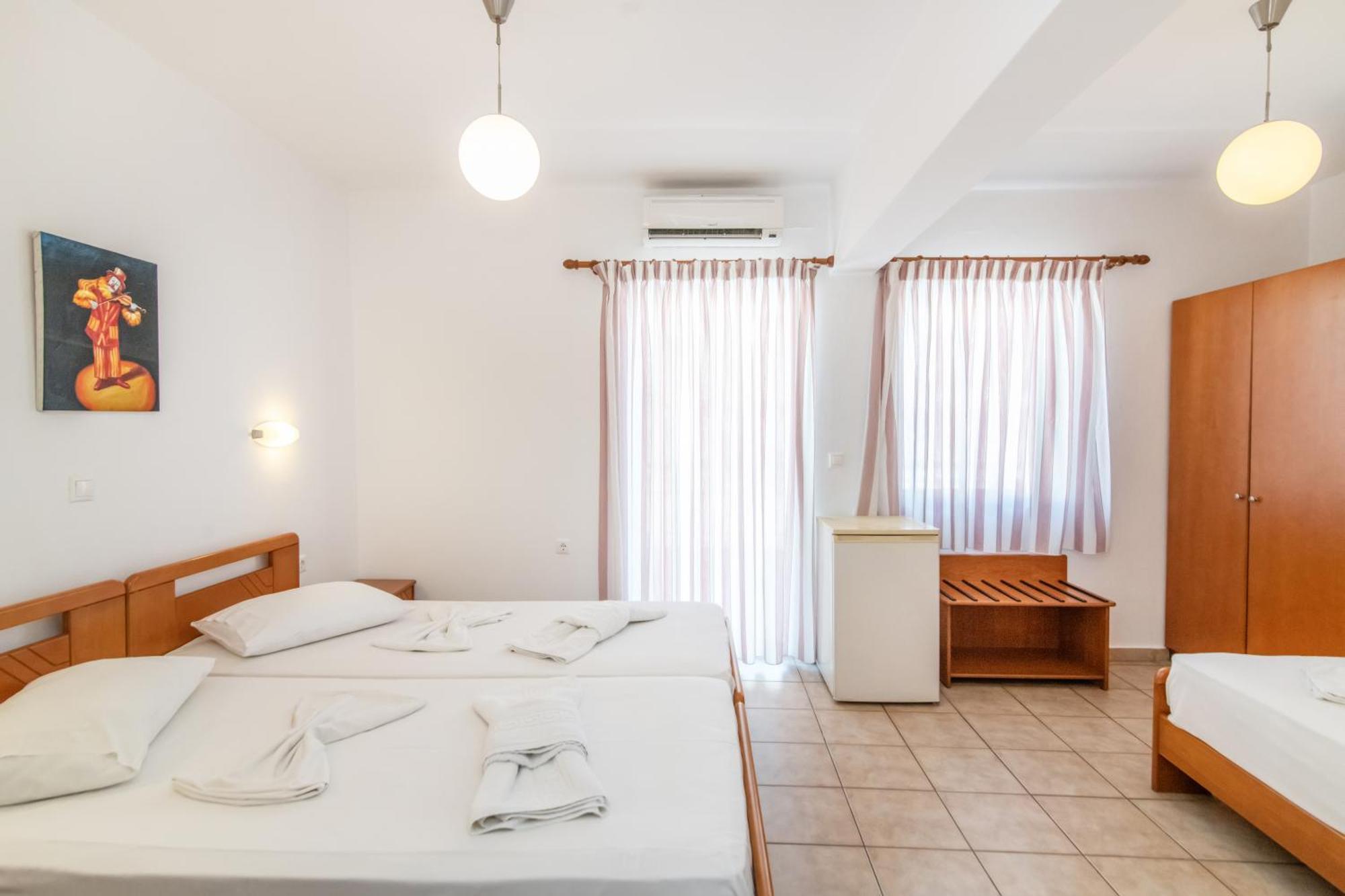 Ageri Hotel Tinos ภายนอก รูปภาพ