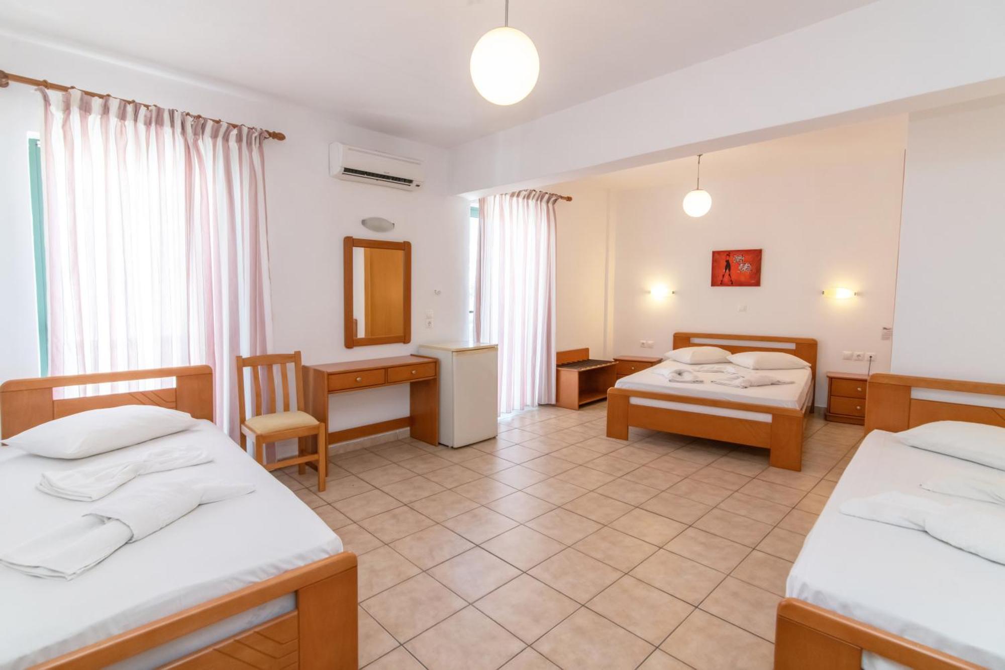 Ageri Hotel Tinos ภายนอก รูปภาพ
