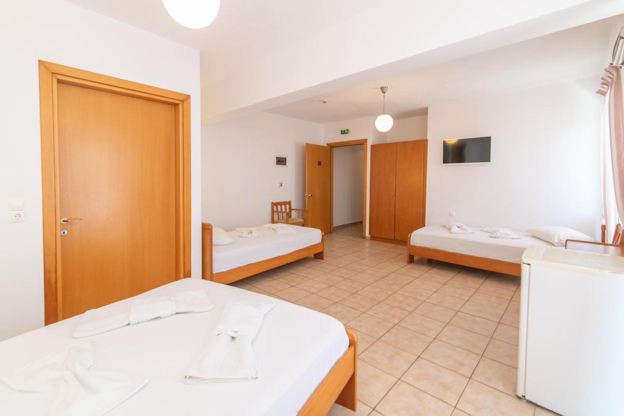 Ageri Hotel Tinos ภายนอก รูปภาพ
