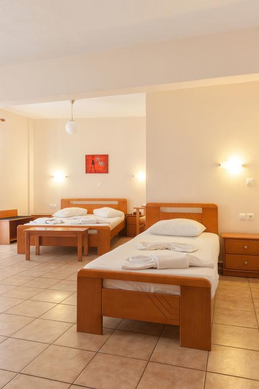 Ageri Hotel Tinos ภายนอก รูปภาพ