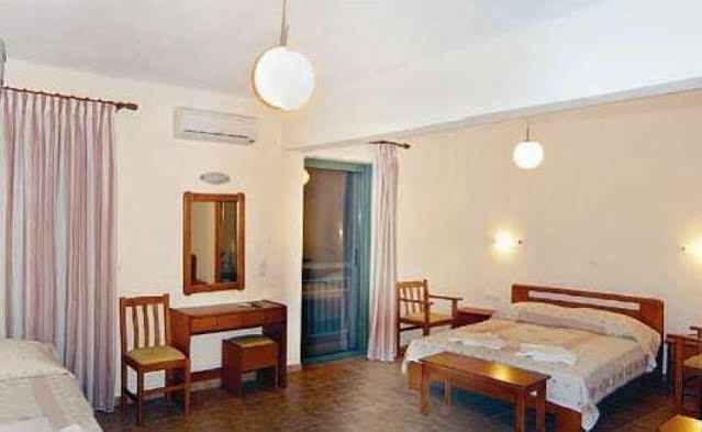 Ageri Hotel Tinos ภายนอก รูปภาพ